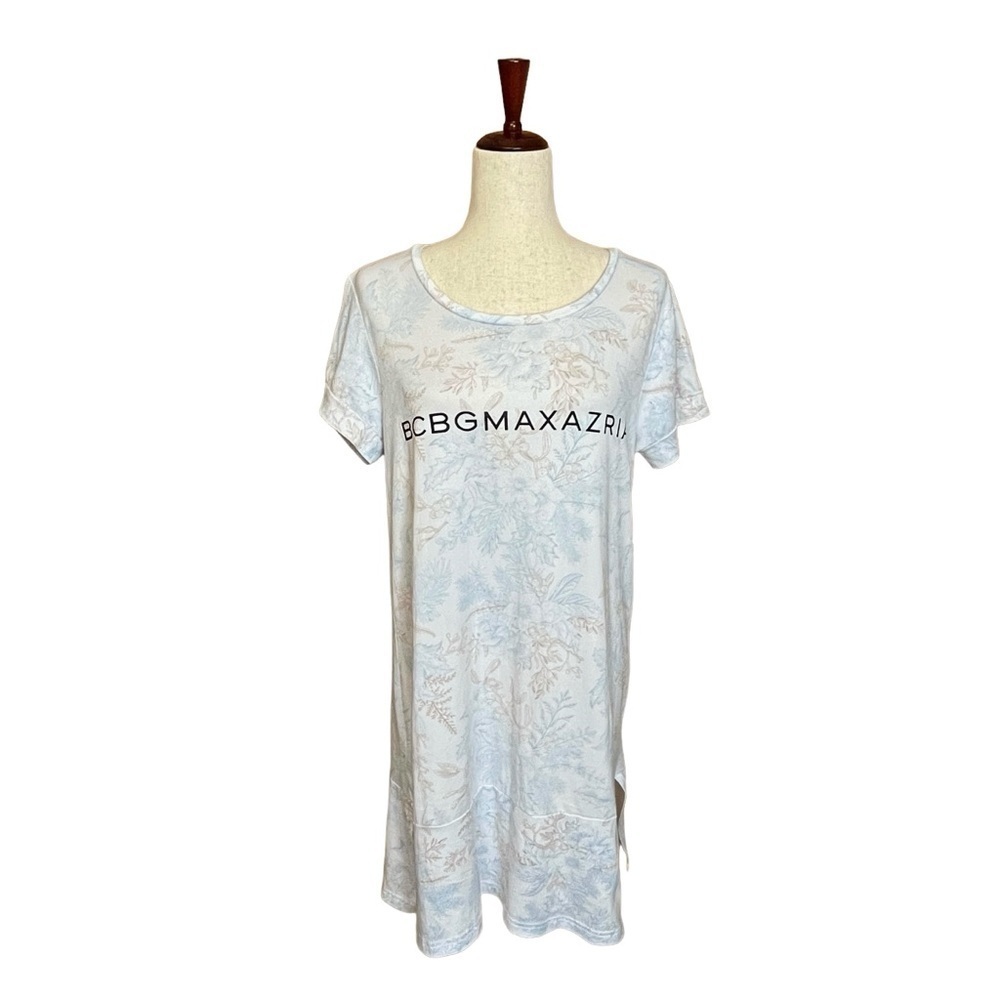 BCBGMaxAzria Logo Floral Pajama Gown. Short Sleeve. White Blue Tan Size M #1163